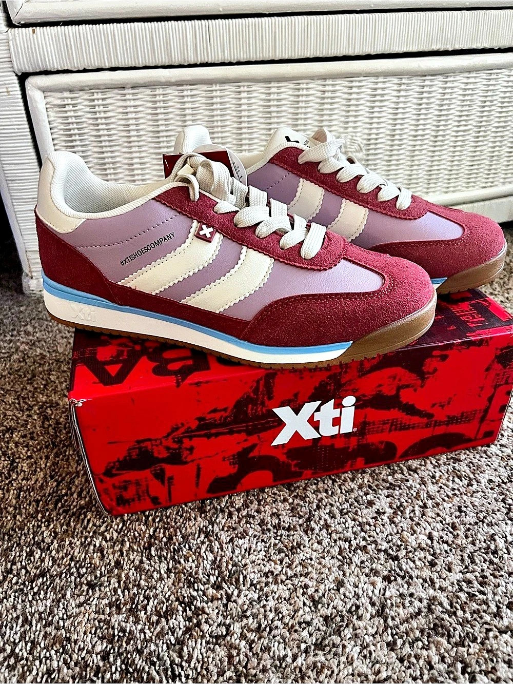 Xti Fucsia Sneakers EU 40 NWT